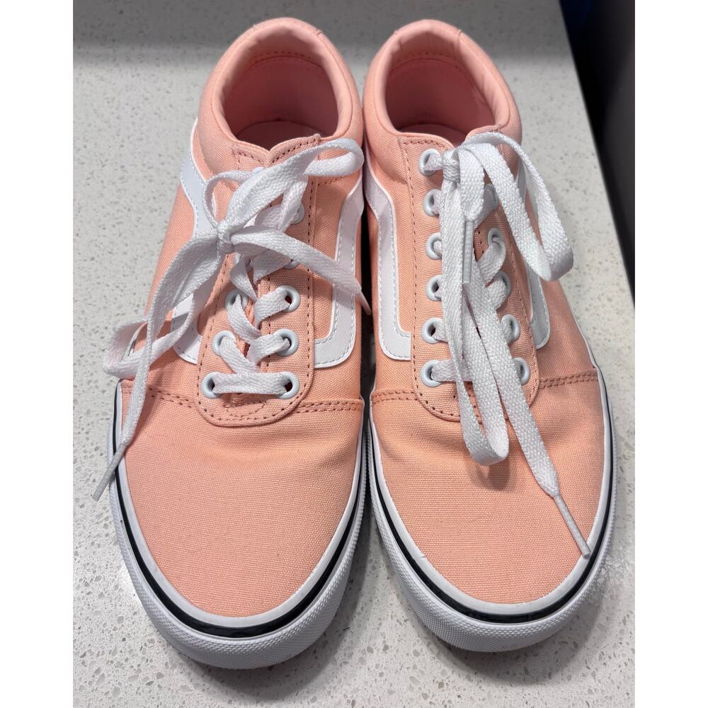 Vans Old Skool Low Top Sneakers Women’s 7.5 Peach Blush Canvas